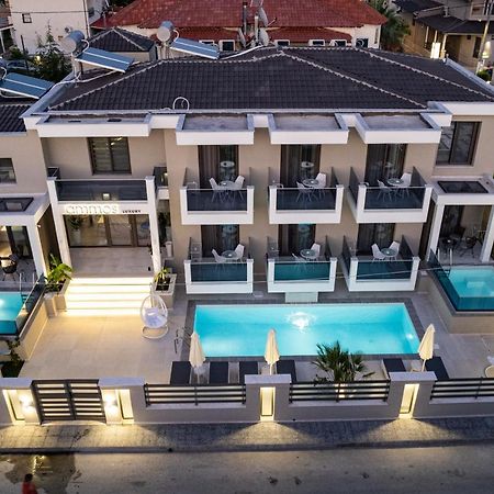 Ammos Luxury Apartments Vrasná Exteriör bild