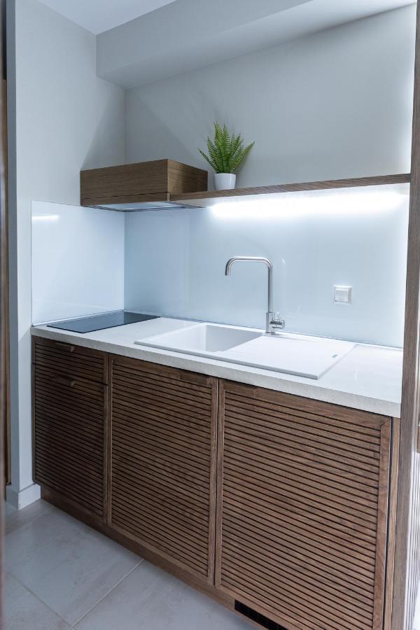 Ammos Luxury Apartments Vrasná Exteriör bild