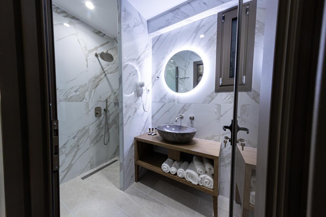 Ammos Luxury Apartments Vrasná Exteriör bild