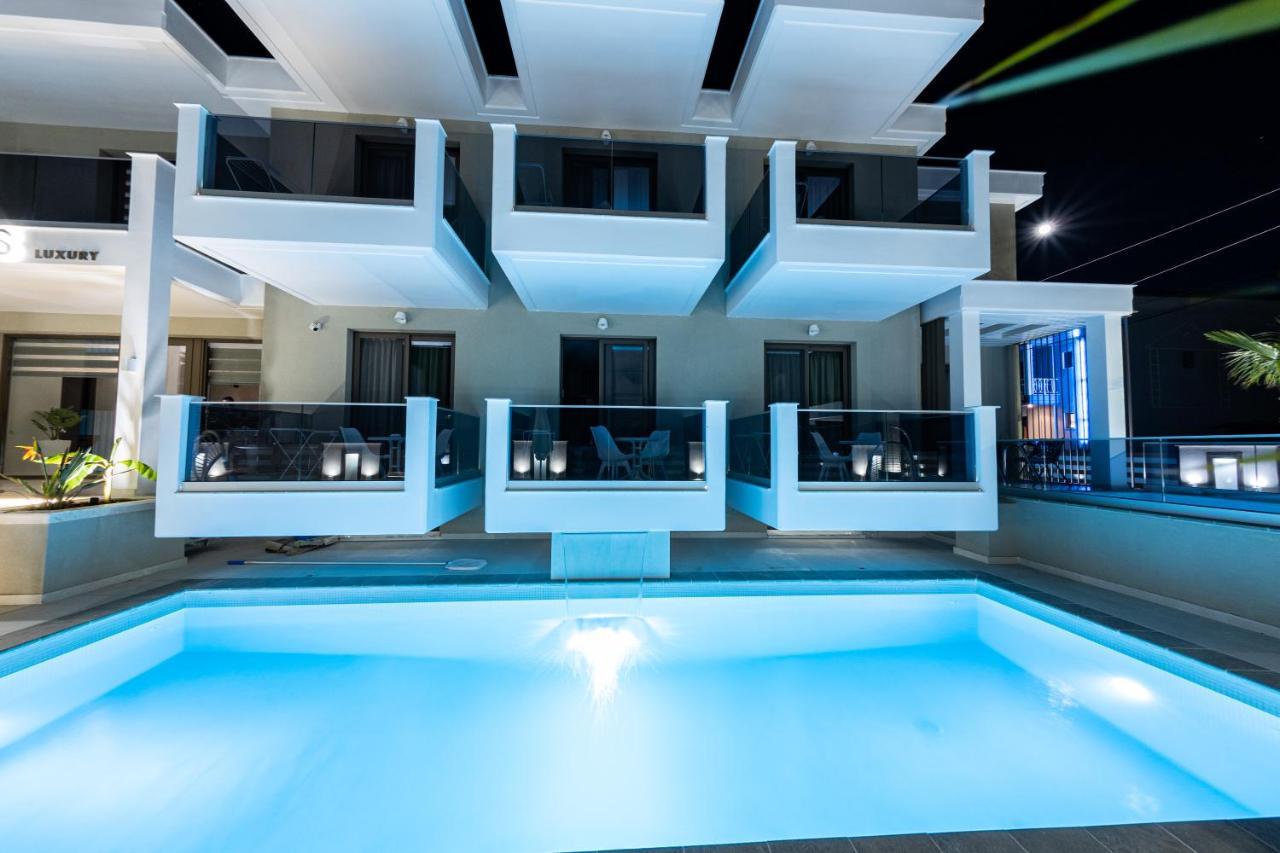 Ammos Luxury Apartments Vrasná Exteriör bild